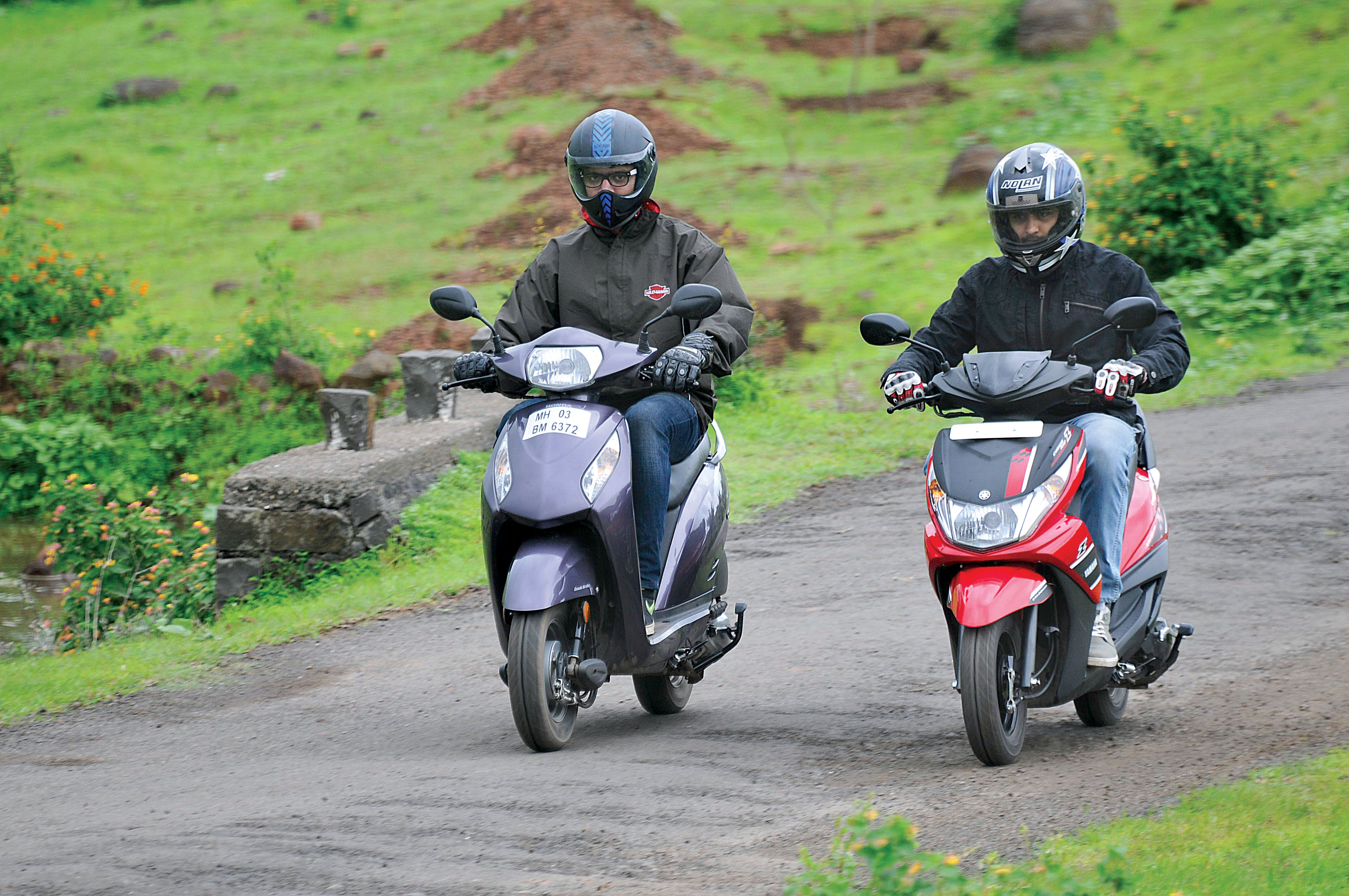 Honda activa vs yamaha ray z mileage #3