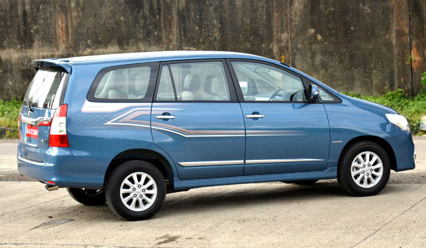 autocar india toyota innova #4