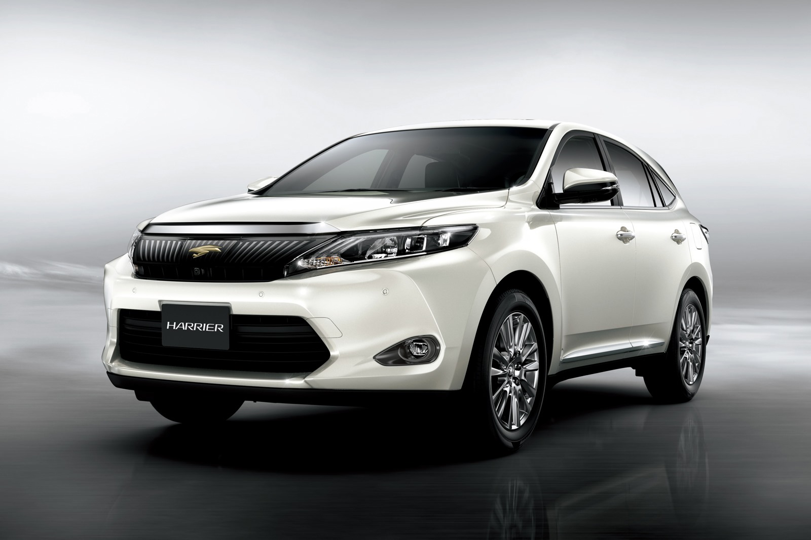 New Toyota Harrier SUV photo gallery  Car Gallery  SUV\/Crossovers  Autocar India