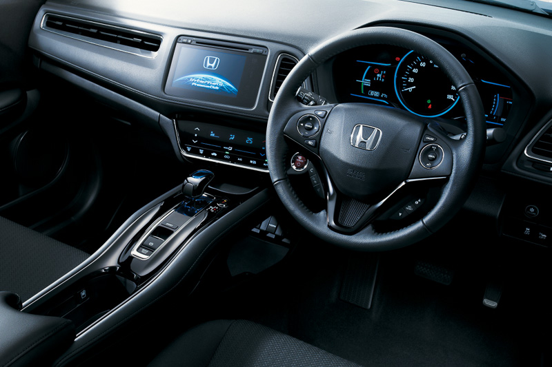 20131220112205_Honda Vezel launched interiors 2