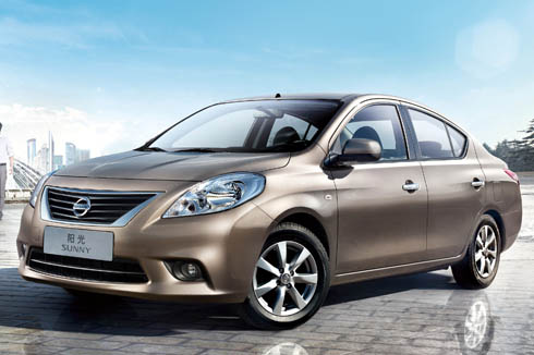 Name the sedan unveiled by nissan india #8